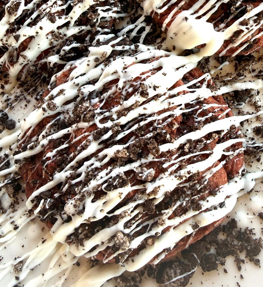 Red Velvet Loaded Oreo